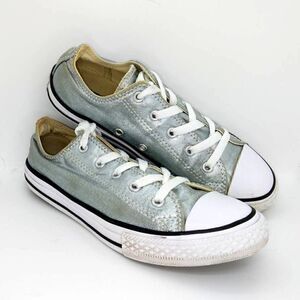 Converse All Star Girls Pre-owned Metallic Blue Low Top Sneakers - sz. 3 Youth